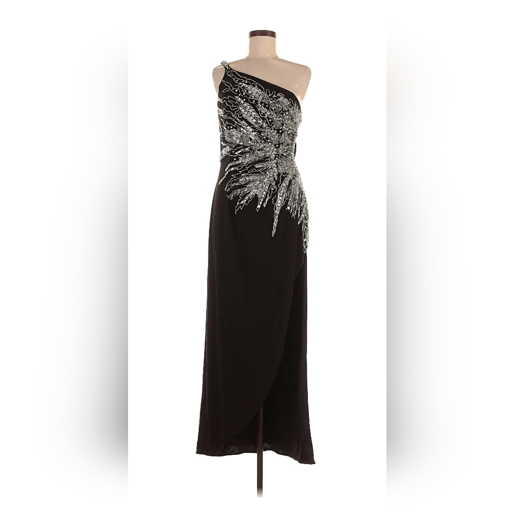 IEENA for Mac Duggal Black And Silver One-Shoulder Dress with Cut Out